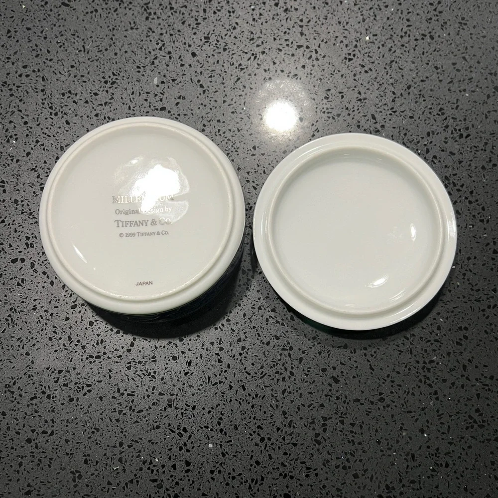 Millennium trinket box‎